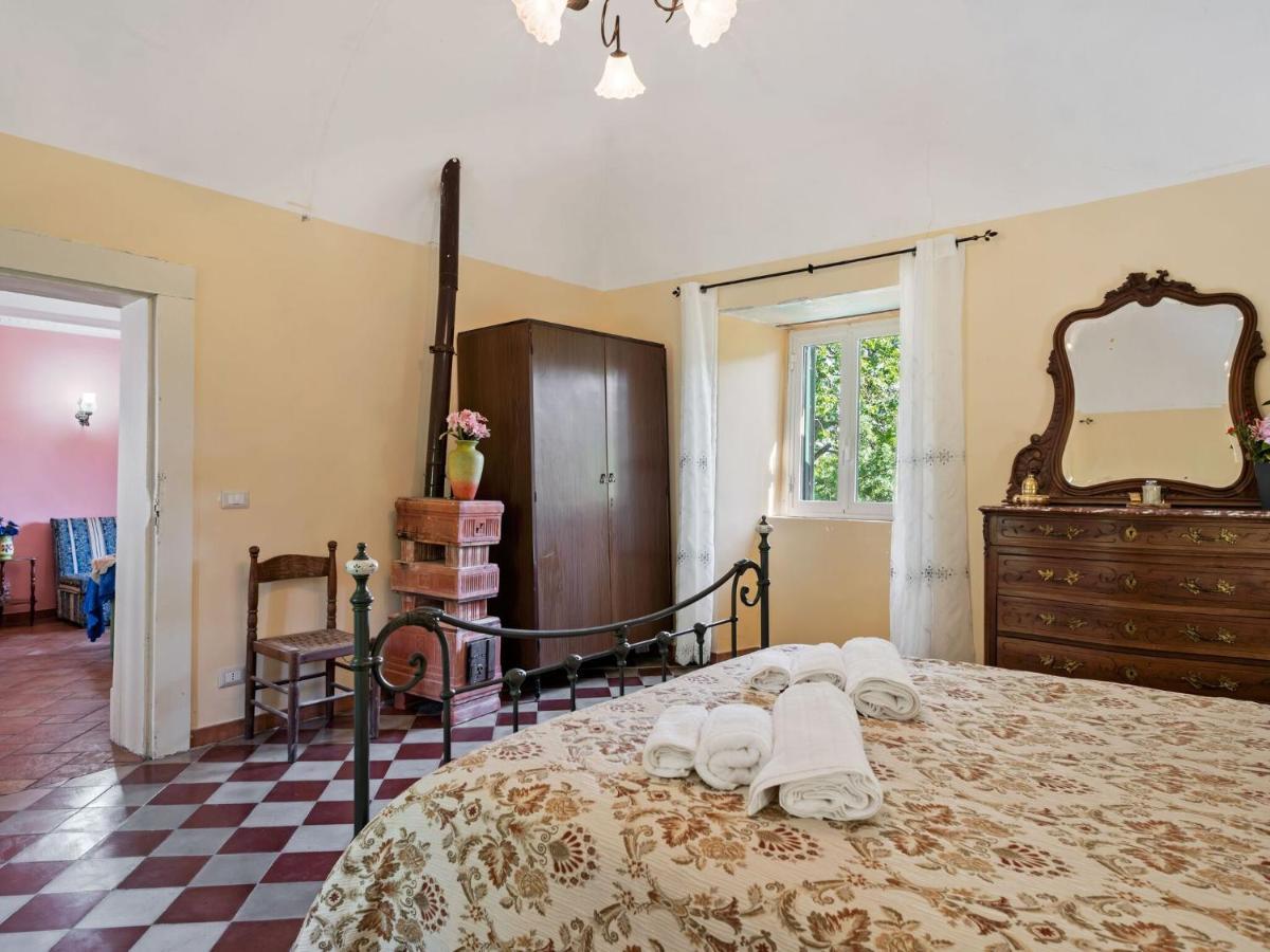 Belvilla By Oyo Casa Otaiti Maniace Phòng bức ảnh